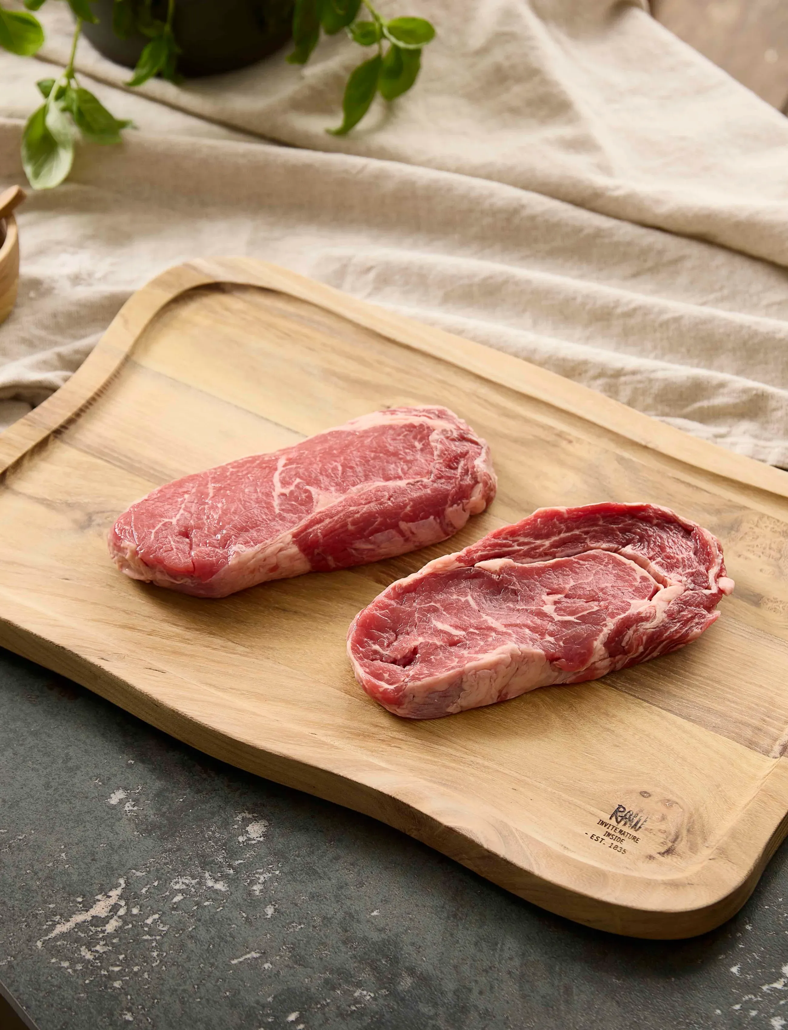 Aida Raw Teak Cutting Board With Juice Groove – 40 × 26 2 Cm, One Size, Kitchen Tools - Boards, Homeware