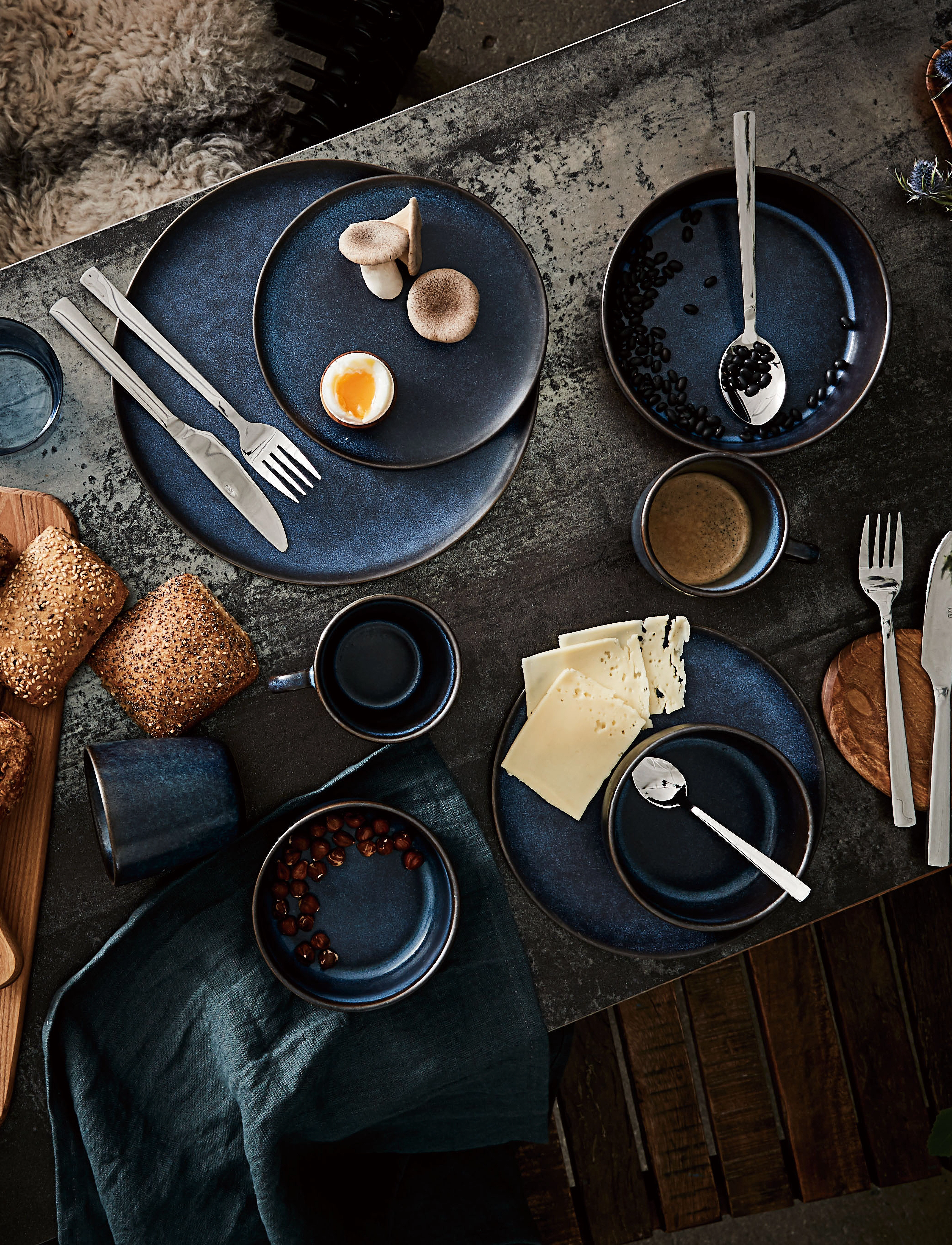 Aida Raw Bestik 16 Dele Sæt Blank Stål 4 X (Kniv, Ske, Gaffel, Kaffeske) Gaveæske, One Size, Cutlery, Silber - Cutlery Set, Homeware