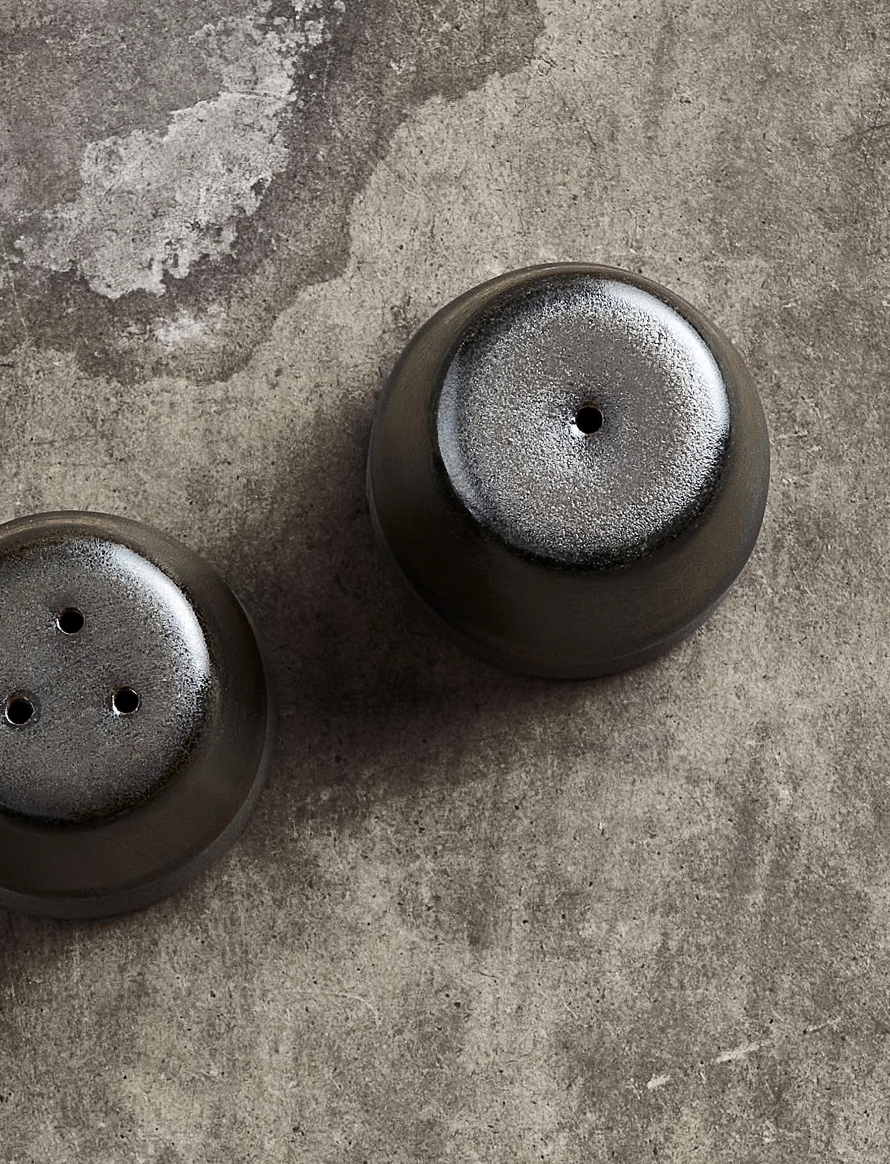 Aida - RAW Metallic Brown salt / pepper 1 set - salt & pepper grinders - brown - 4