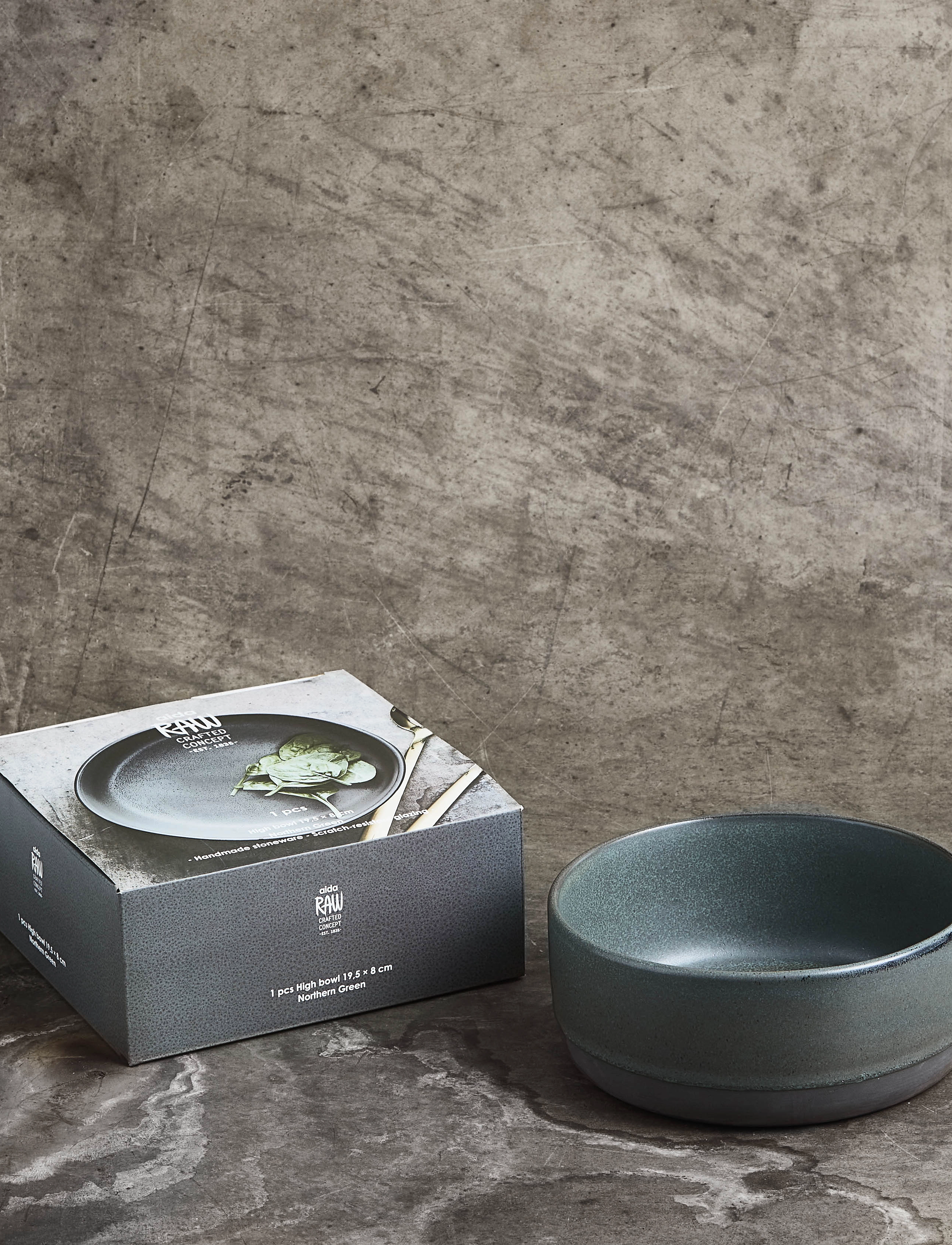 Aida - RAW Northern Green - skål høj  1 stk  d19,5 x h8 cm gaveæske - fruit bowls - green - 2