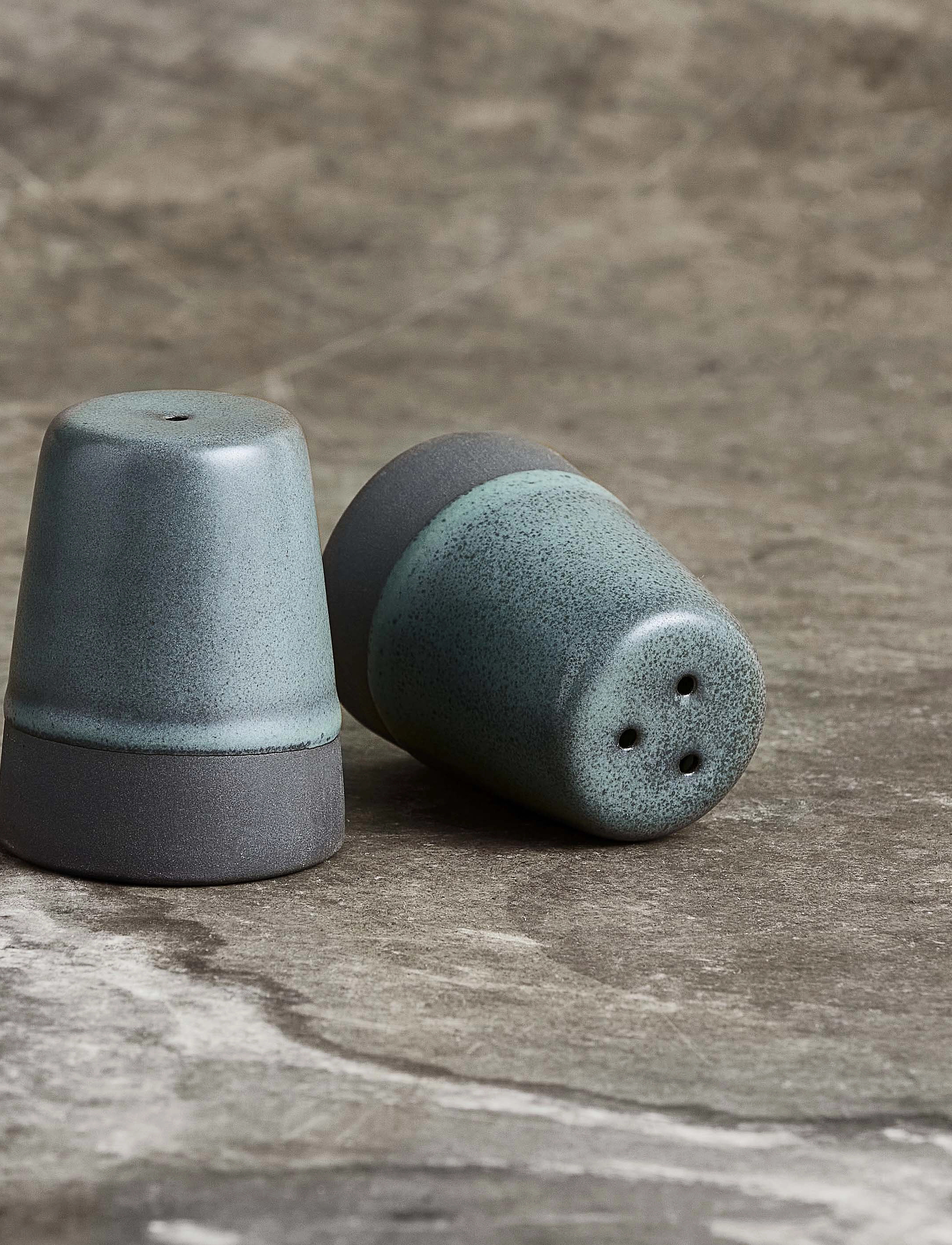 Aida Raw Northern Green - Salt / Pepper 1 Set, One Size, Green, Kværne > Salt- Og Peberbøsser, Unisex