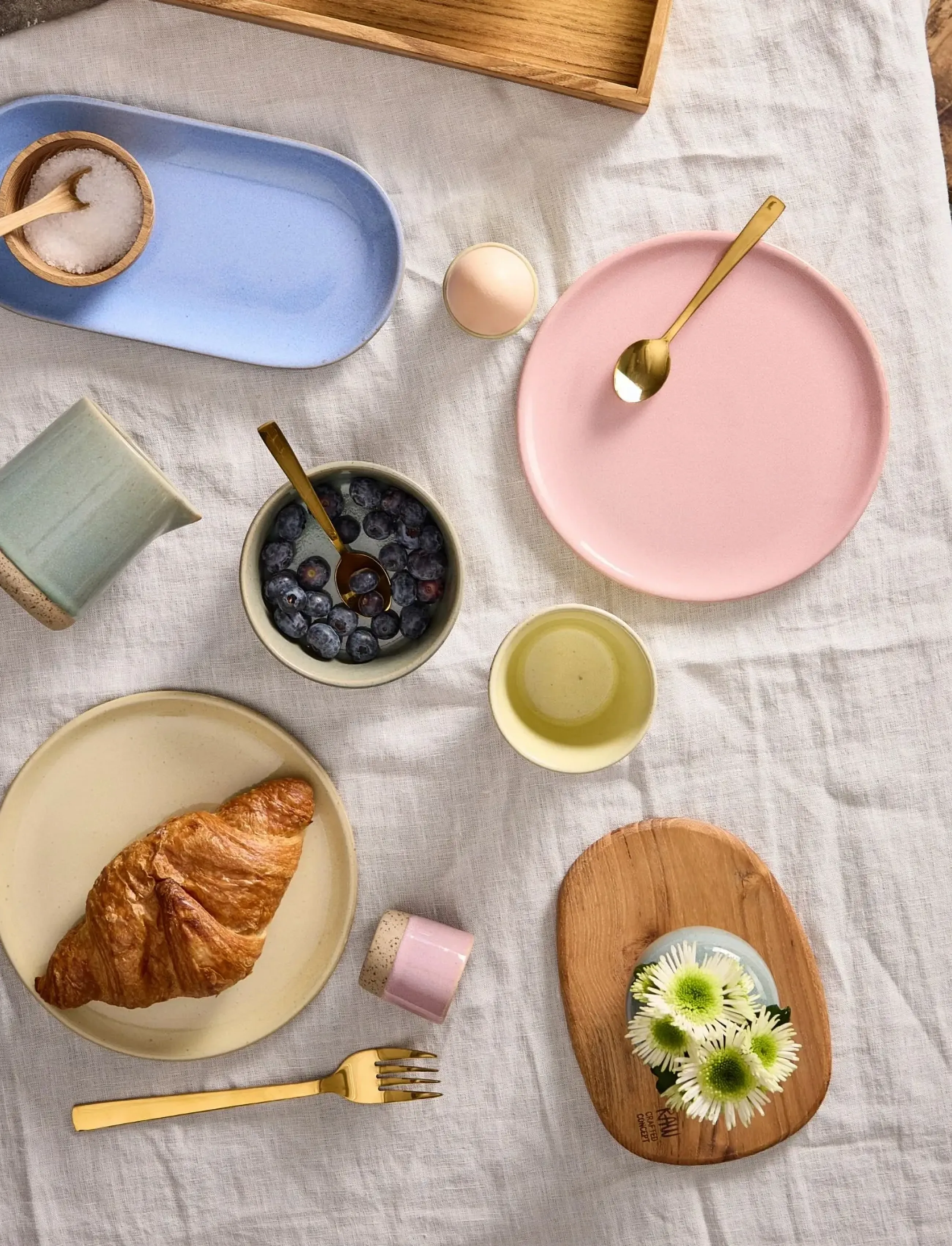 Aida Raw Colour Oval Tall. Blueish 25X12X1,5 Cm., One Size, Serving Dishes, Blau - Platters, Homeware