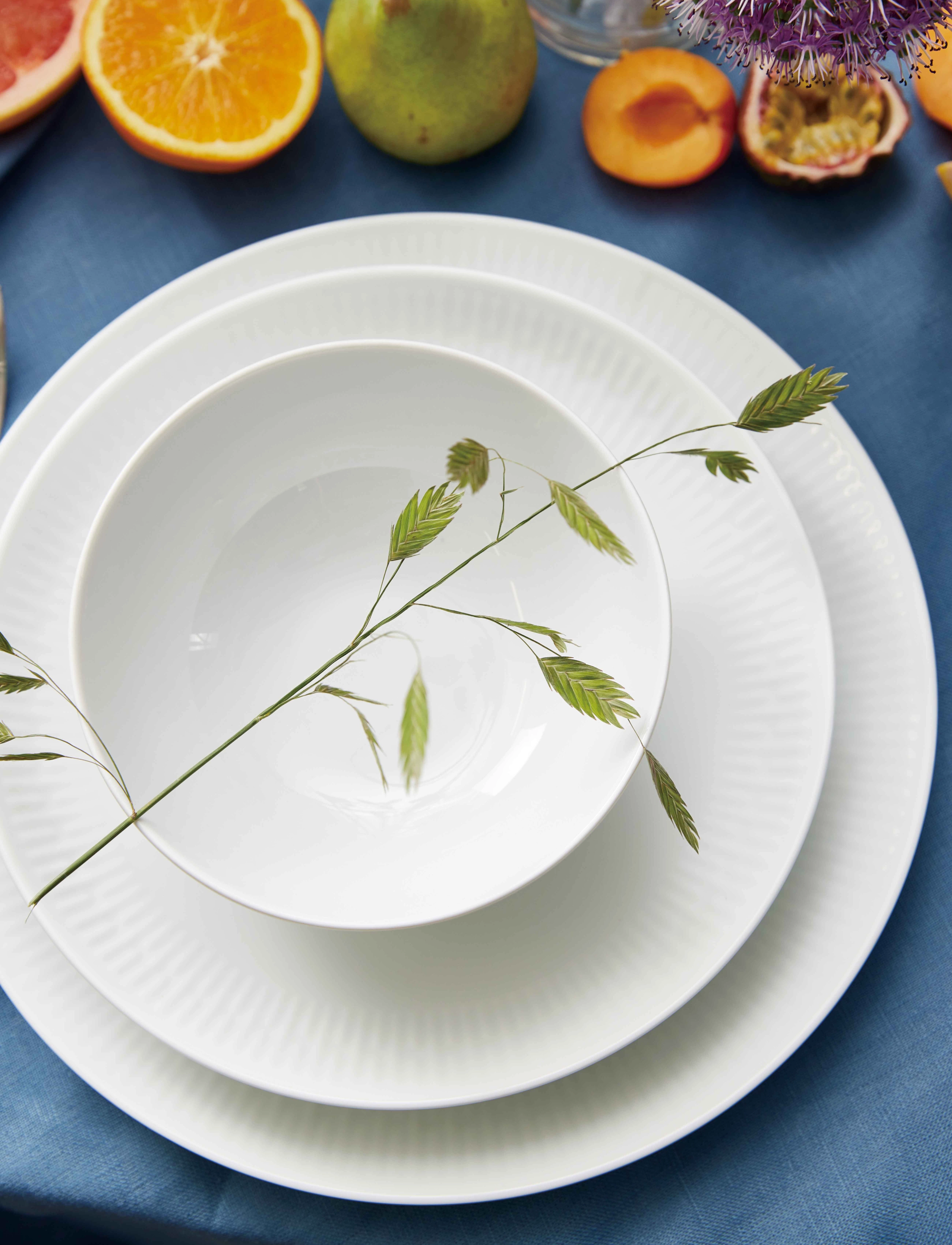 Aida Relief Suppe Tallerken Porcelæn White 4 Stk 22 Cm Gaveæske, Ø cm, Plates, Weiß - Deep Homeware