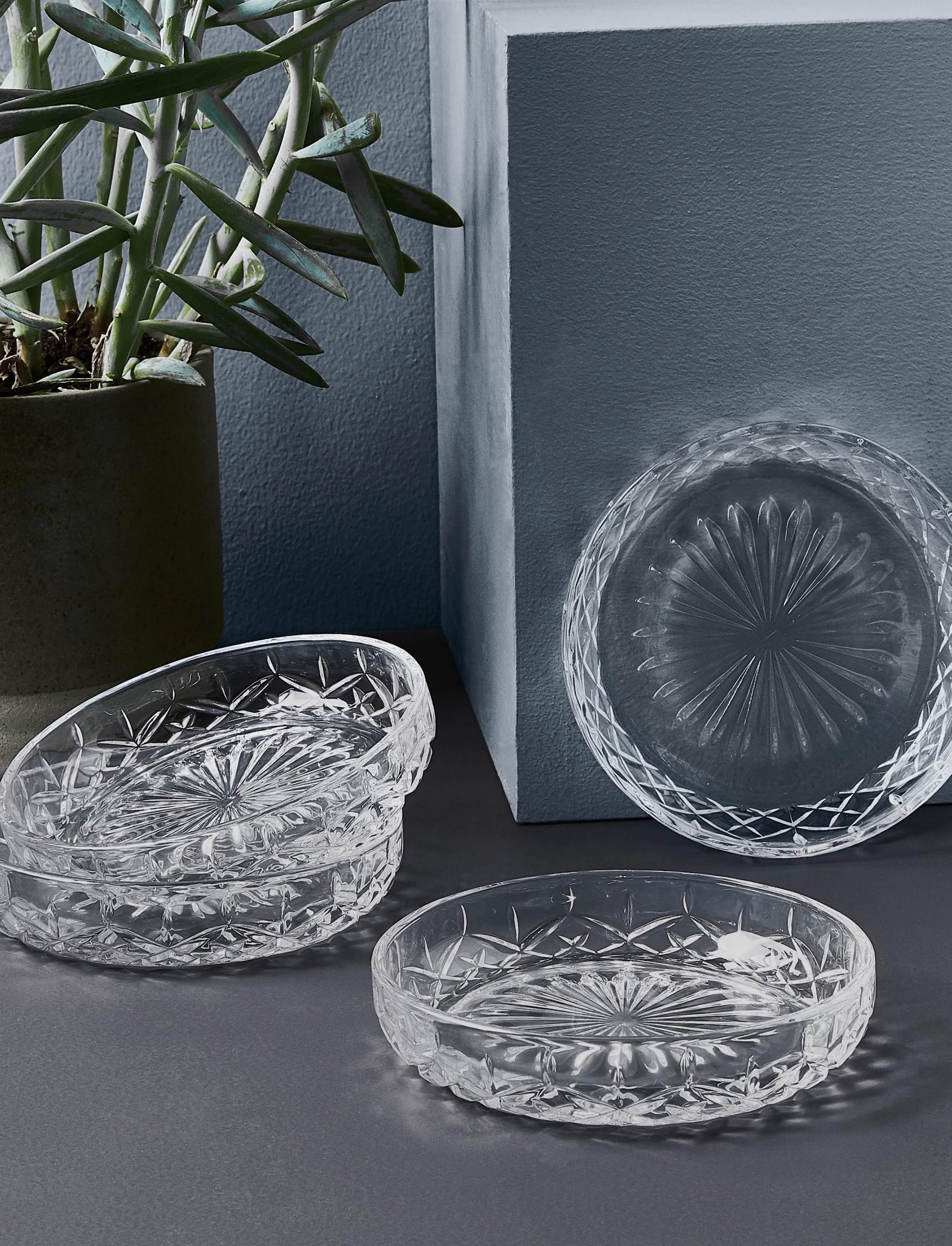 Aida Harvey Ice-Cream Plate, One Size, Plates, Nackt - Small Homeware