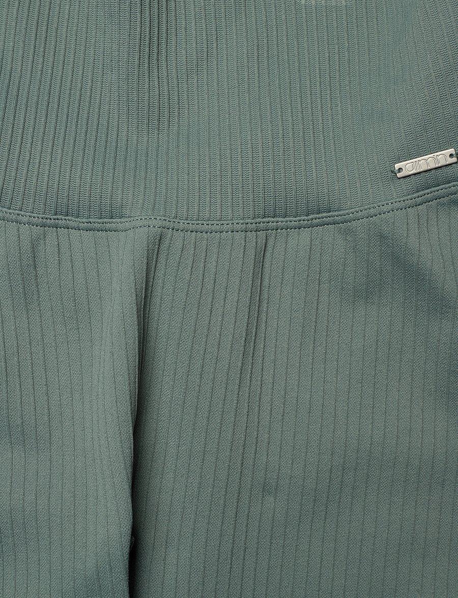 aim´n - Ribbed Seamless Biker Shorts - Õmblusteta retuusid - sage - 2