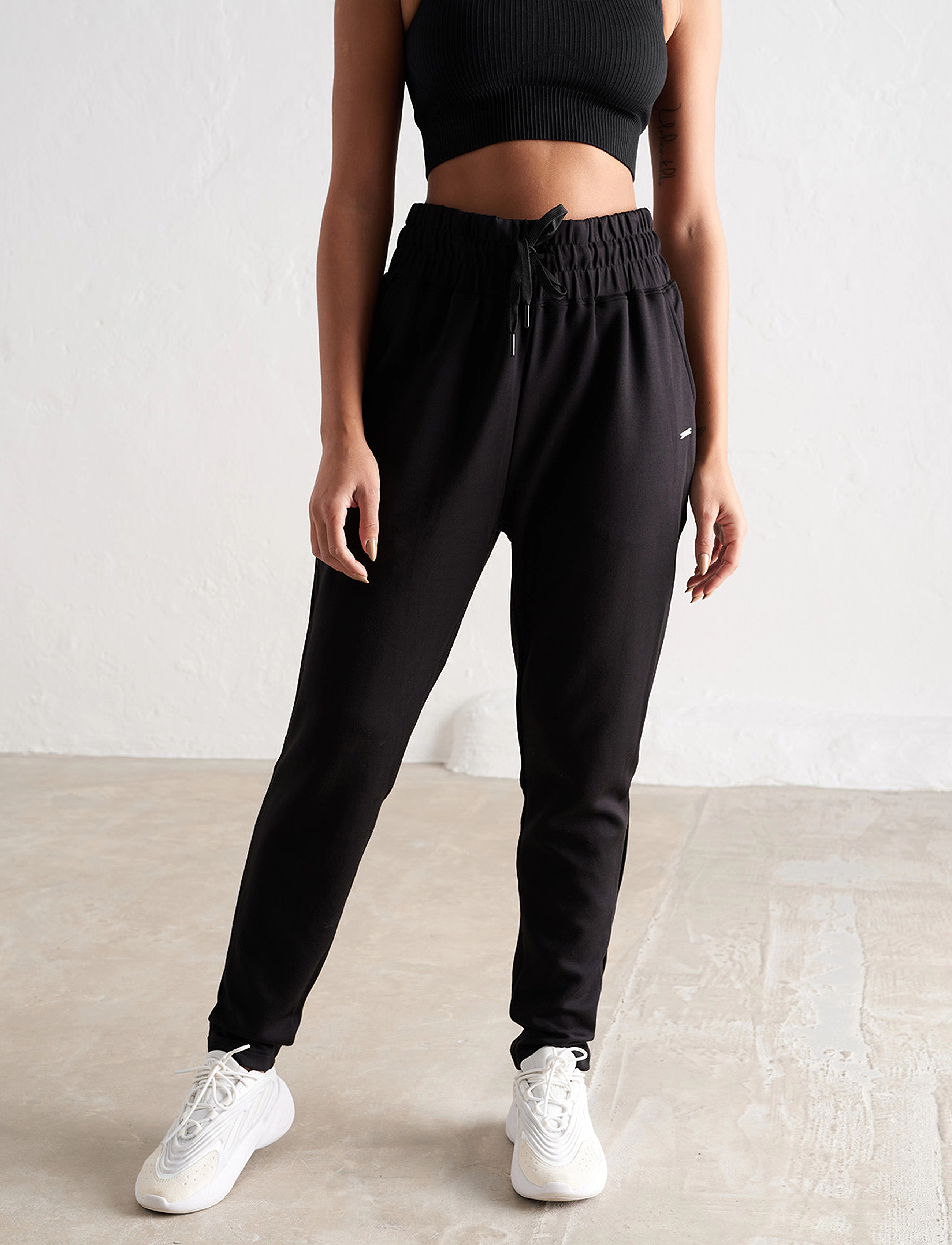 aim´n - Black Comfy Sweatpants - sweatpants - black - 3