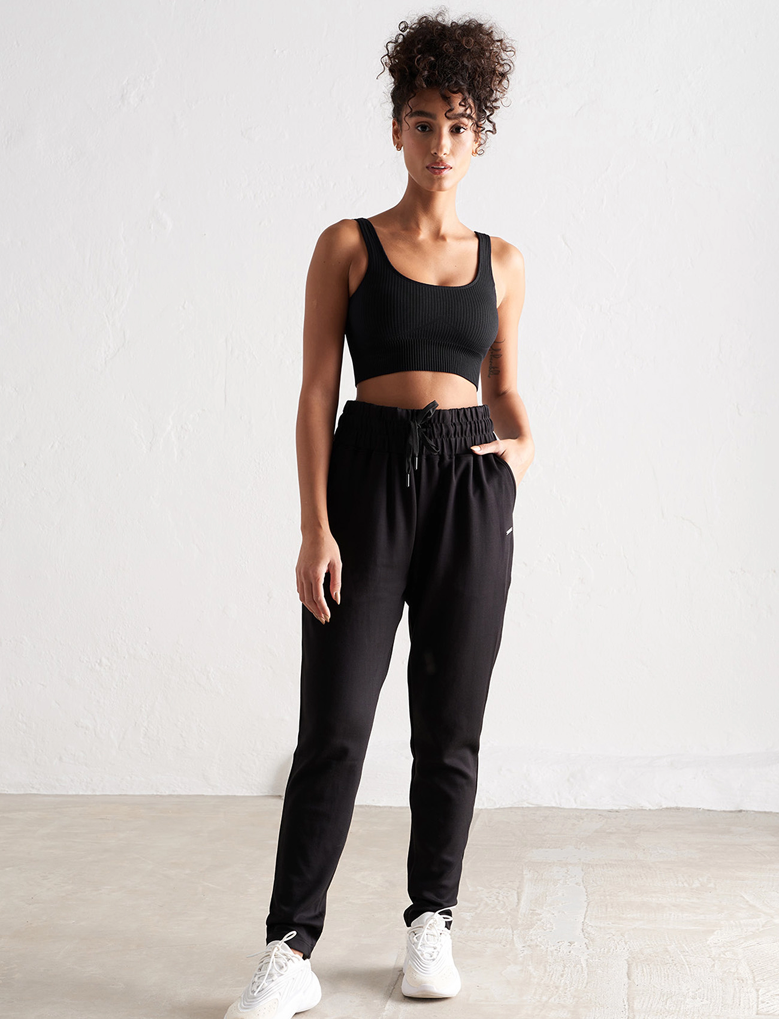 aim´n - Black Comfy Sweatpants - sweatpants - black - 5