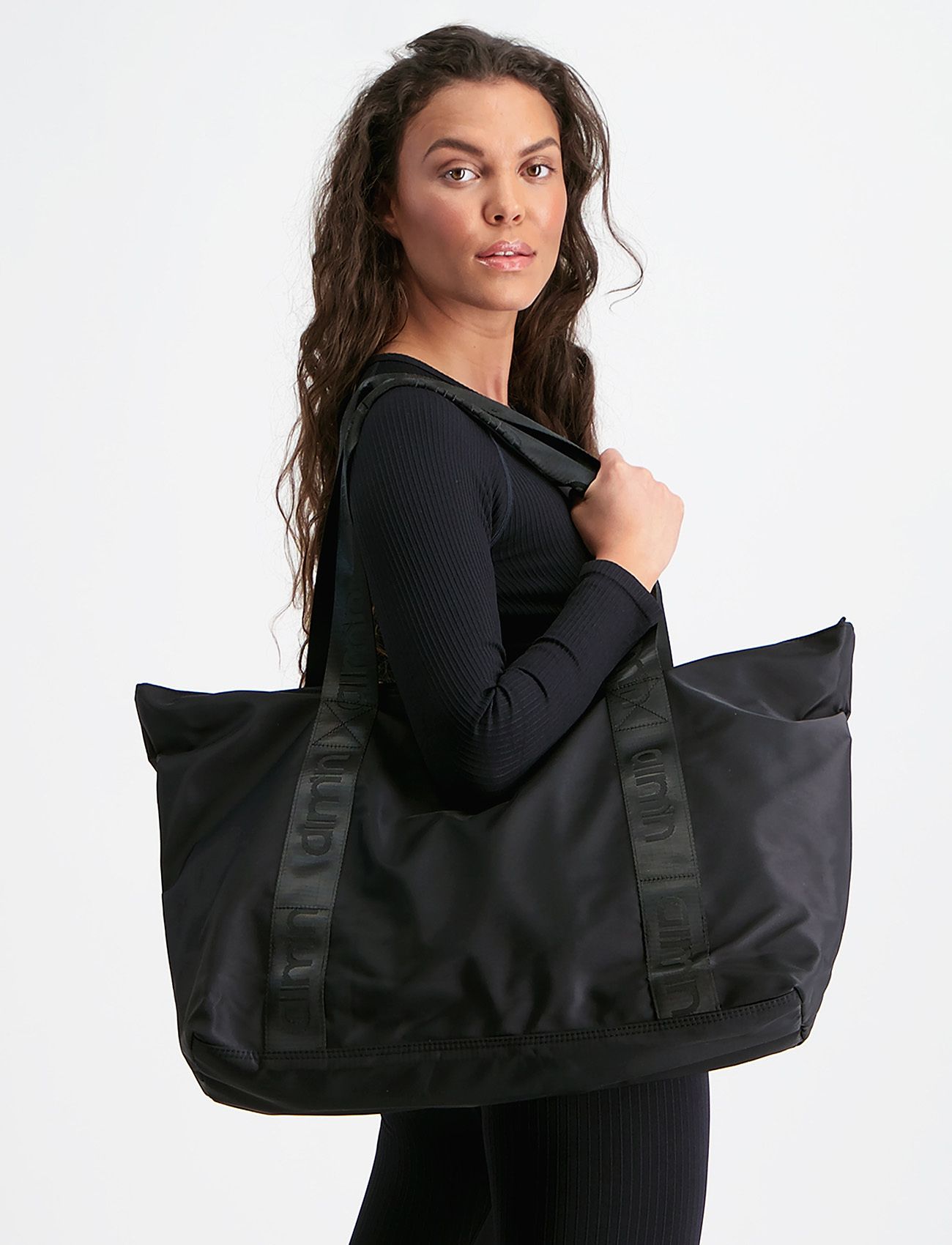 aim´n - Black Weekend Bag - trainingstaschen - black - 0
