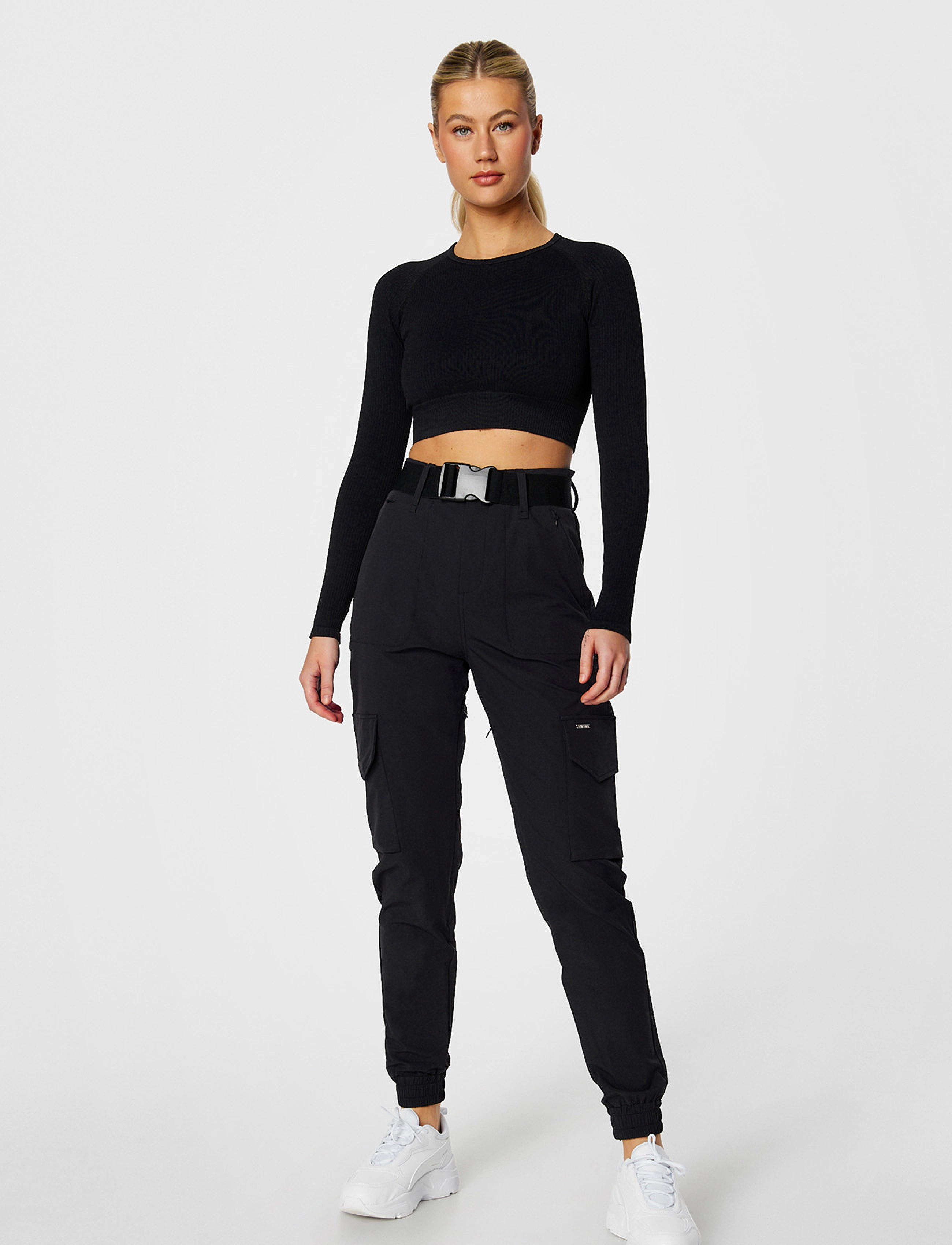 aim´n - Black Cargo Pants - joggingbukser - black - 3