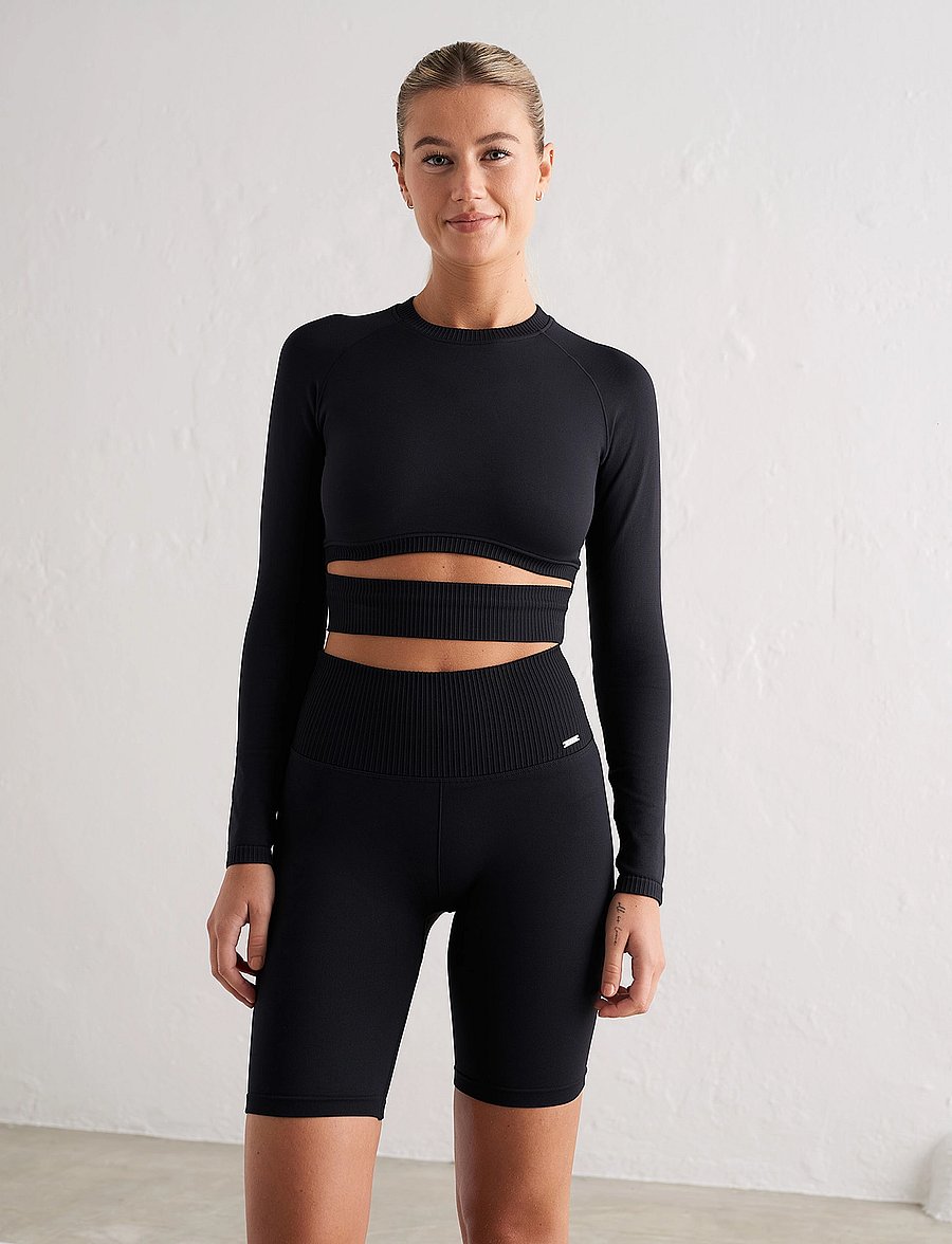 aim´n - Black Limitless Seamless Biker Shorts - 1/2 længde - black - 3