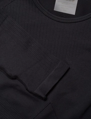 AIM'N - Motion Seamless Cropped Long Sleeve - któtkie bluzki - black - 2