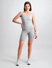 AIM'N - Ribbed Seamless Singlet - lowest prices - light grey - 4