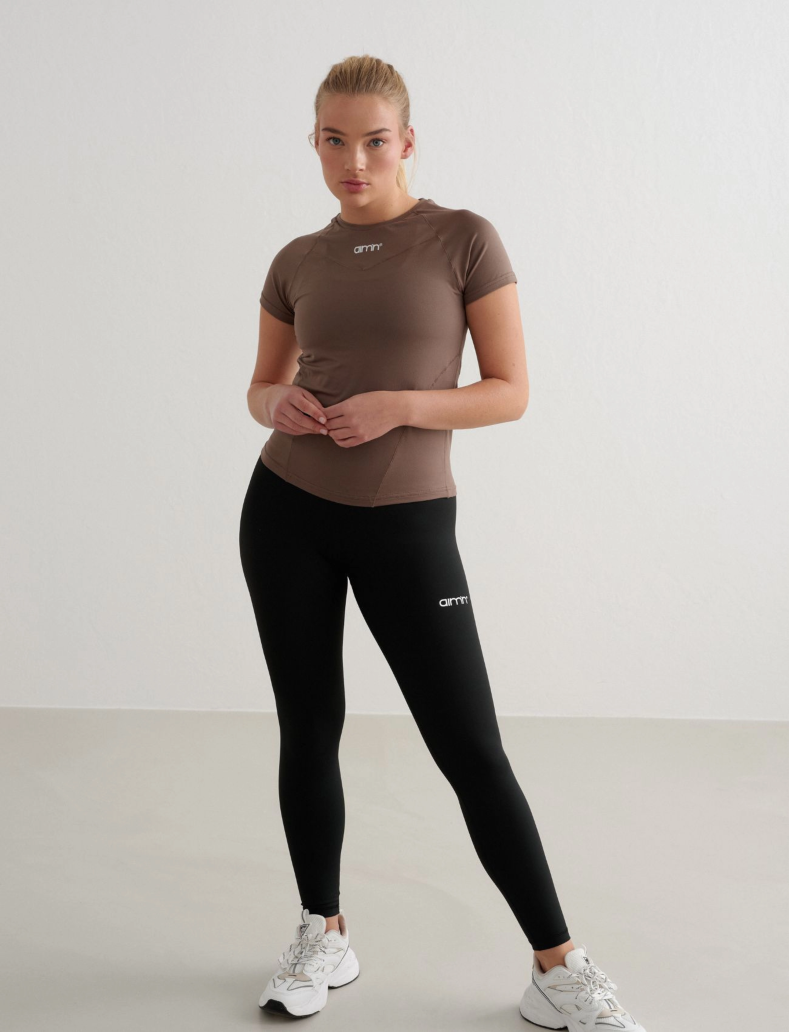 aim´n - Soft Basic Short Sleeve - t-shirts - macchiato - 3