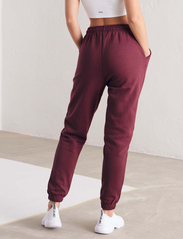 AIM'N - Classic Sweatpants - spodnie dresowe - bordeaux - 5
