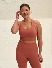 AIM'N - Luxe Seamless High Support Bra - wysokie - rouge - 3