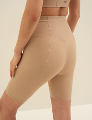 AIM'N - Luxe Seamless Biker Shorts - seamless tights - solid beige - 6