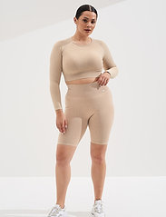 AIM'N - Sand Washed Ribbed Seamless Crop Long Sleeve - pitkähihaiset topit - sand washed - 3
