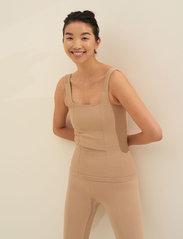 AIM'N - Luxe Seamless Singlet - berankoviai marškinėliai - solid beige - 2