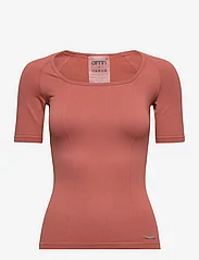 AIM'N - Luxe Seamless Short Sleeve - t-shirts - rouge - 0