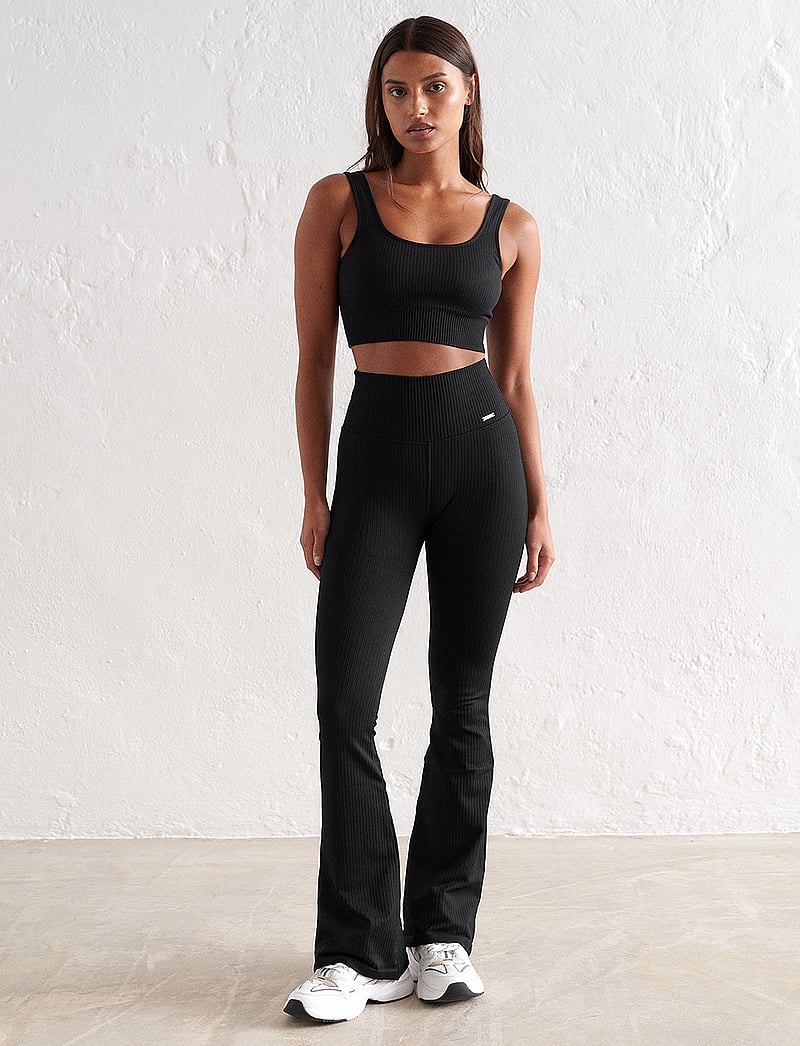 aim´n - Ribbed Seamless Flare Petite Tights - seamless tights - black - 3