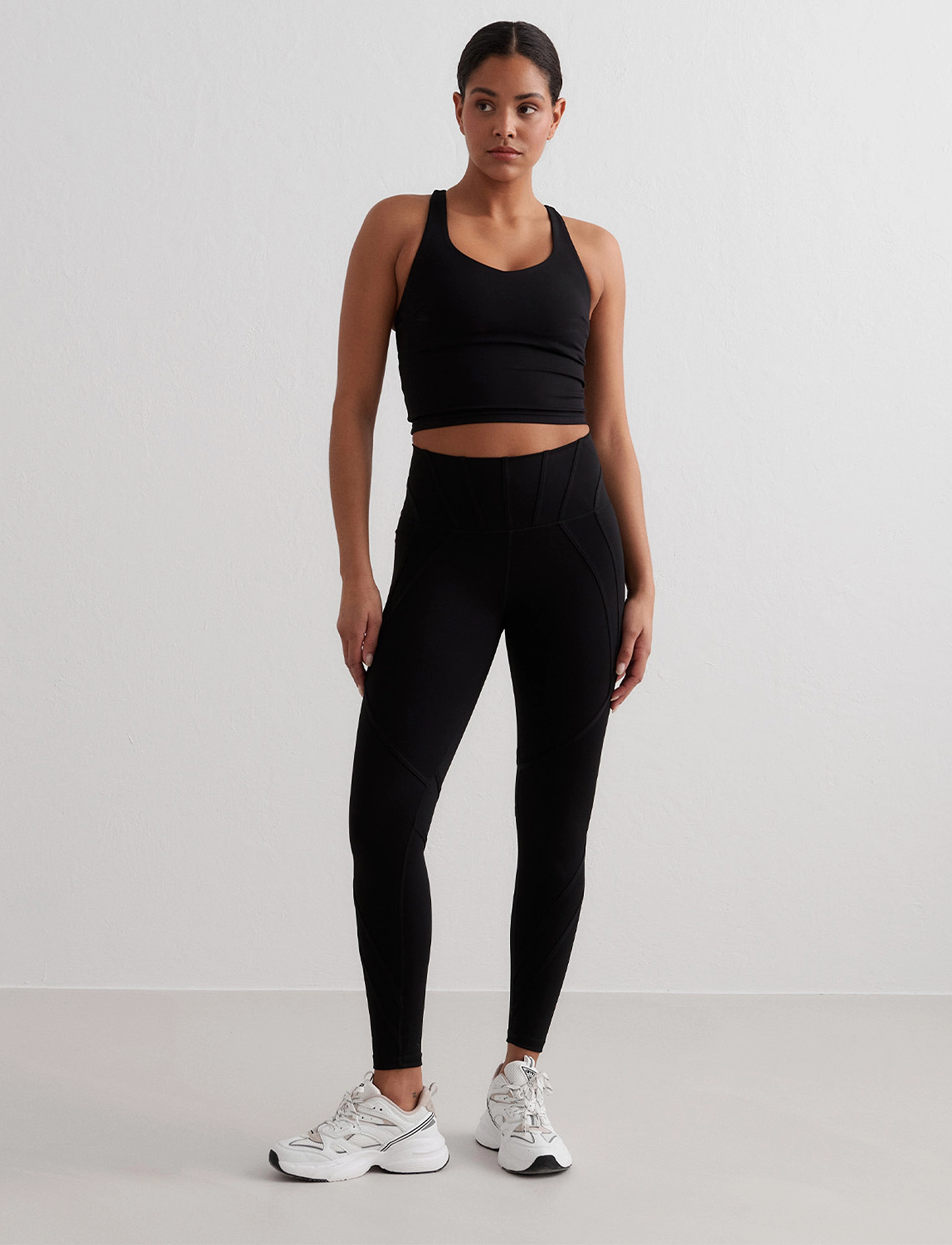 aim´n - Sculpting Strappy Bralette - sport-bhs - black - 4