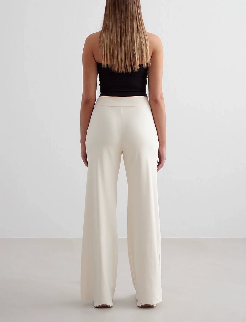 aim´n - Sense Wide Pants - joggingbukser - almond white - 3