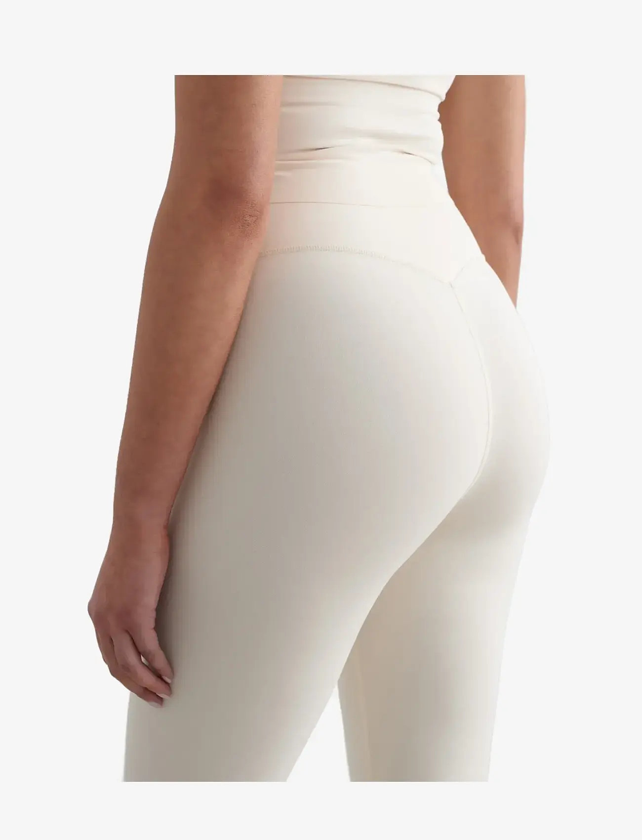 aim´n - Sense Tights - trainingstights - almond white - 2