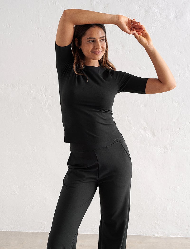 aim´n - Sense Half Sleeve Top - t-särgid - black - 4