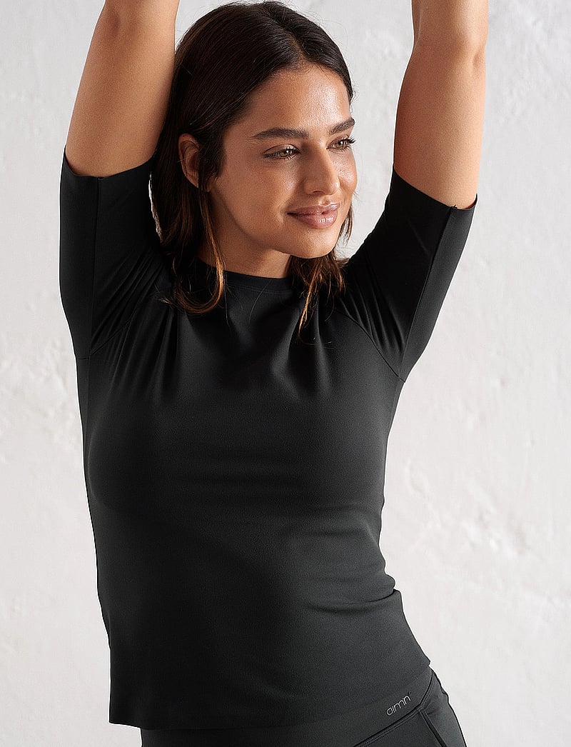 aim´n - Sense Half Sleeve Top - t-särgid - black - 5