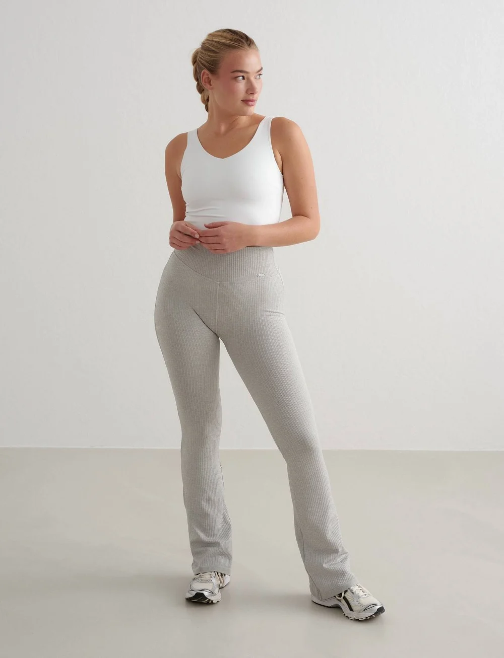 aim´n - Ribbed Seamless Flare Tights - seamless tights - grey melange - 0