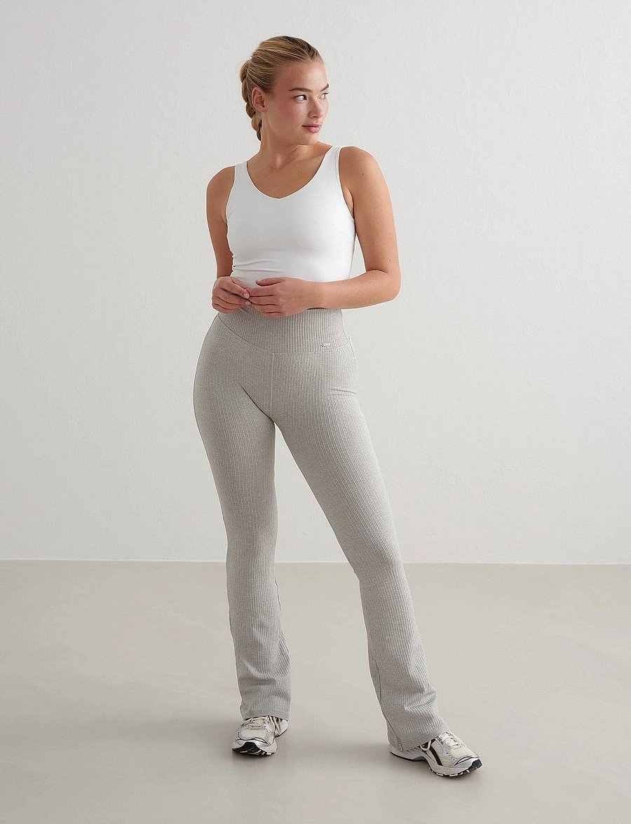 aim´n - Ribbed Seamless Flare Tights - volle länge - grey melange - 0