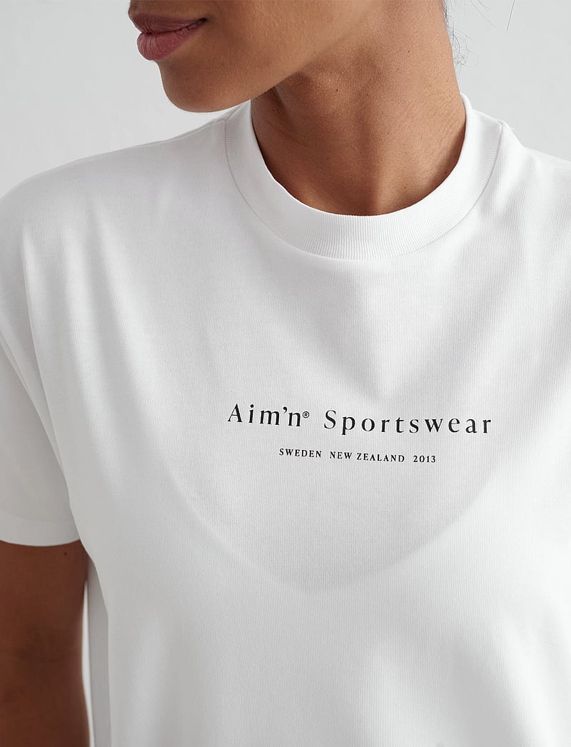 aim´n - Serif Boyfriend T-shirt - t-shirts - white - 3