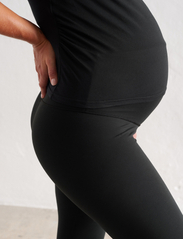 AIM'N - Soft Basic Maternity Short Sleeve - t-shirts - black - 6