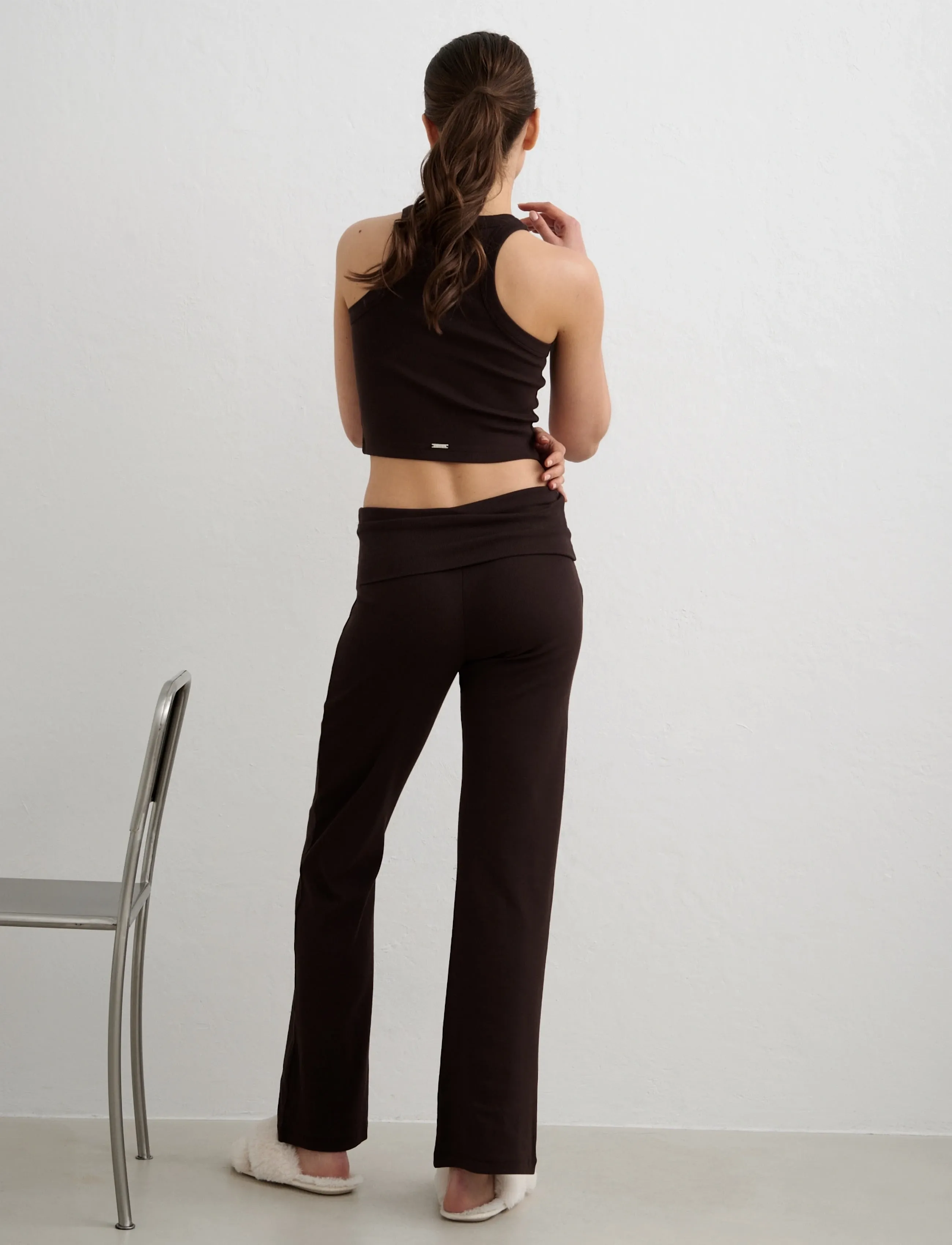 aim´n - Ease Ribbed Pants - träningsbyxor - chocolate - 5
