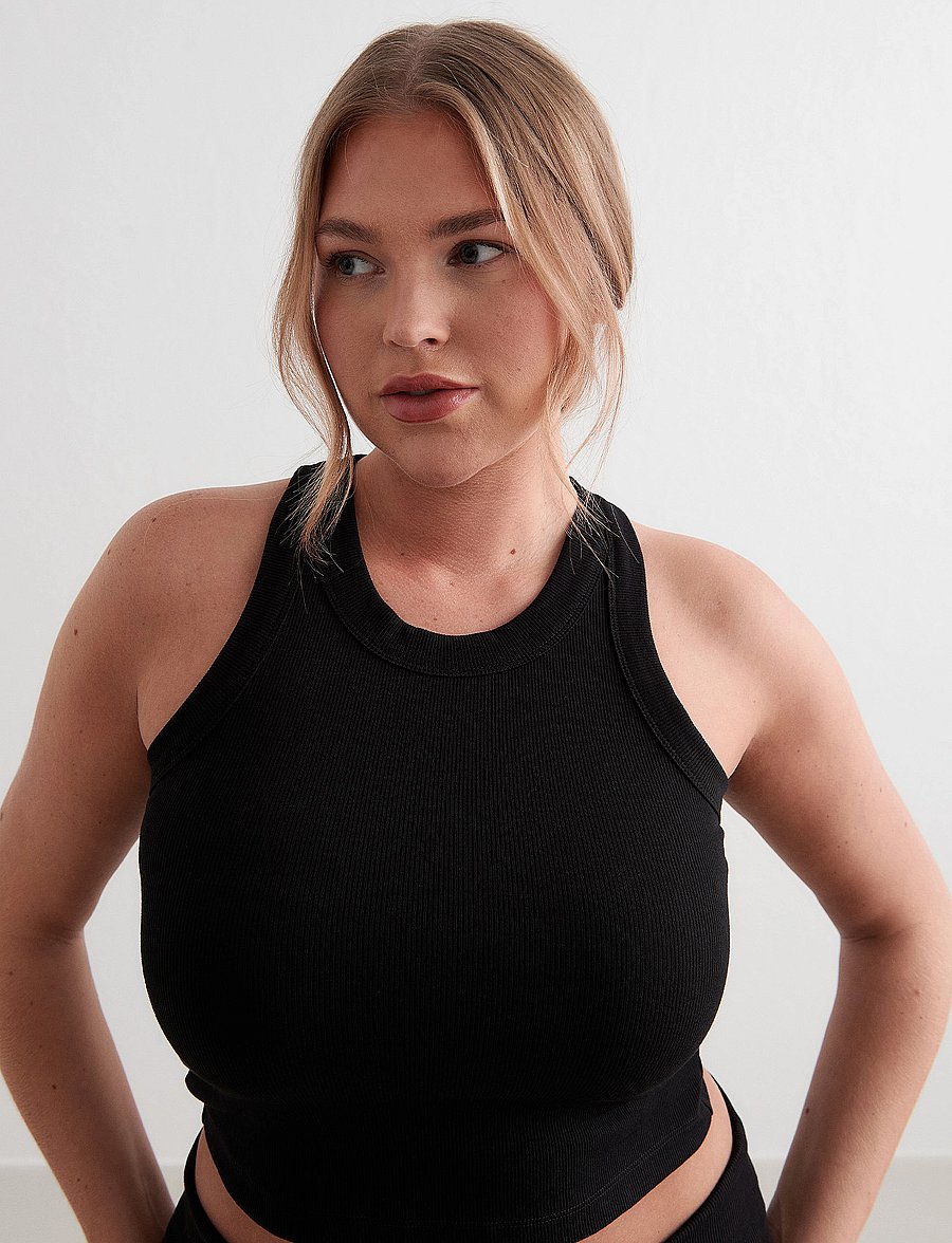 aim´n - Ease Ribbed Tank Top - crop tops - black - 3