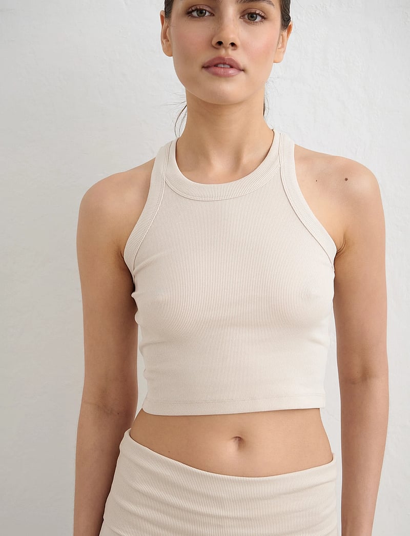 aim´n - Ease Ribbed Tank Top - Õlapaeltega pluusid - sand - 4