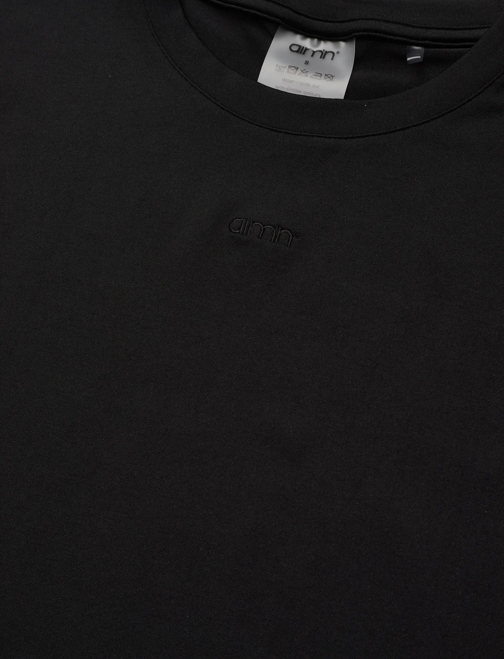 aim´n - Essence Relaxed T-shirt - crop tops - black - 2