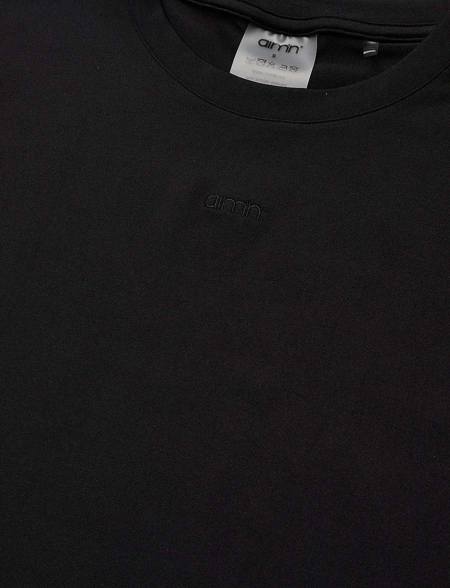 aim´n - Essence Relaxed T-shirt - crop-tops - black - 2