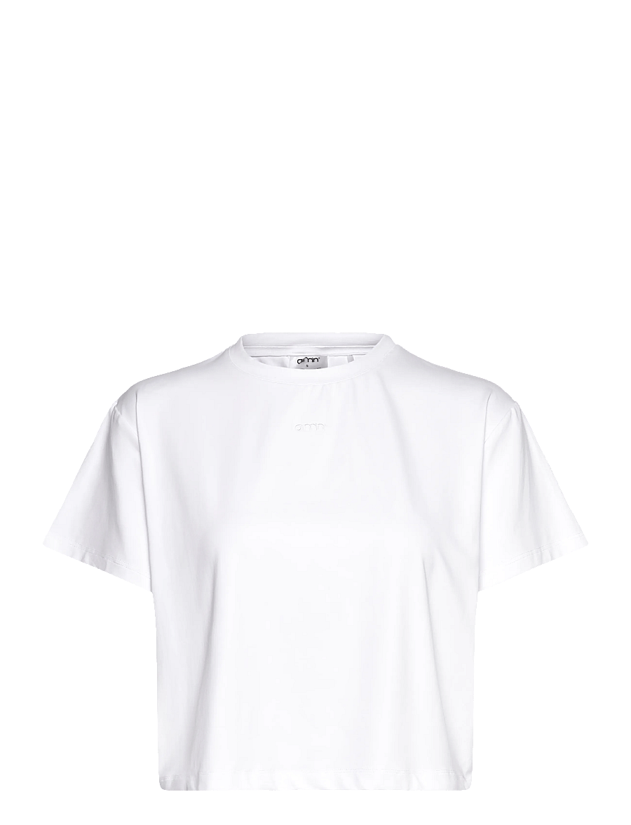 aim´n - Essence Relaxed T-shirt - crop-tops - white - 0