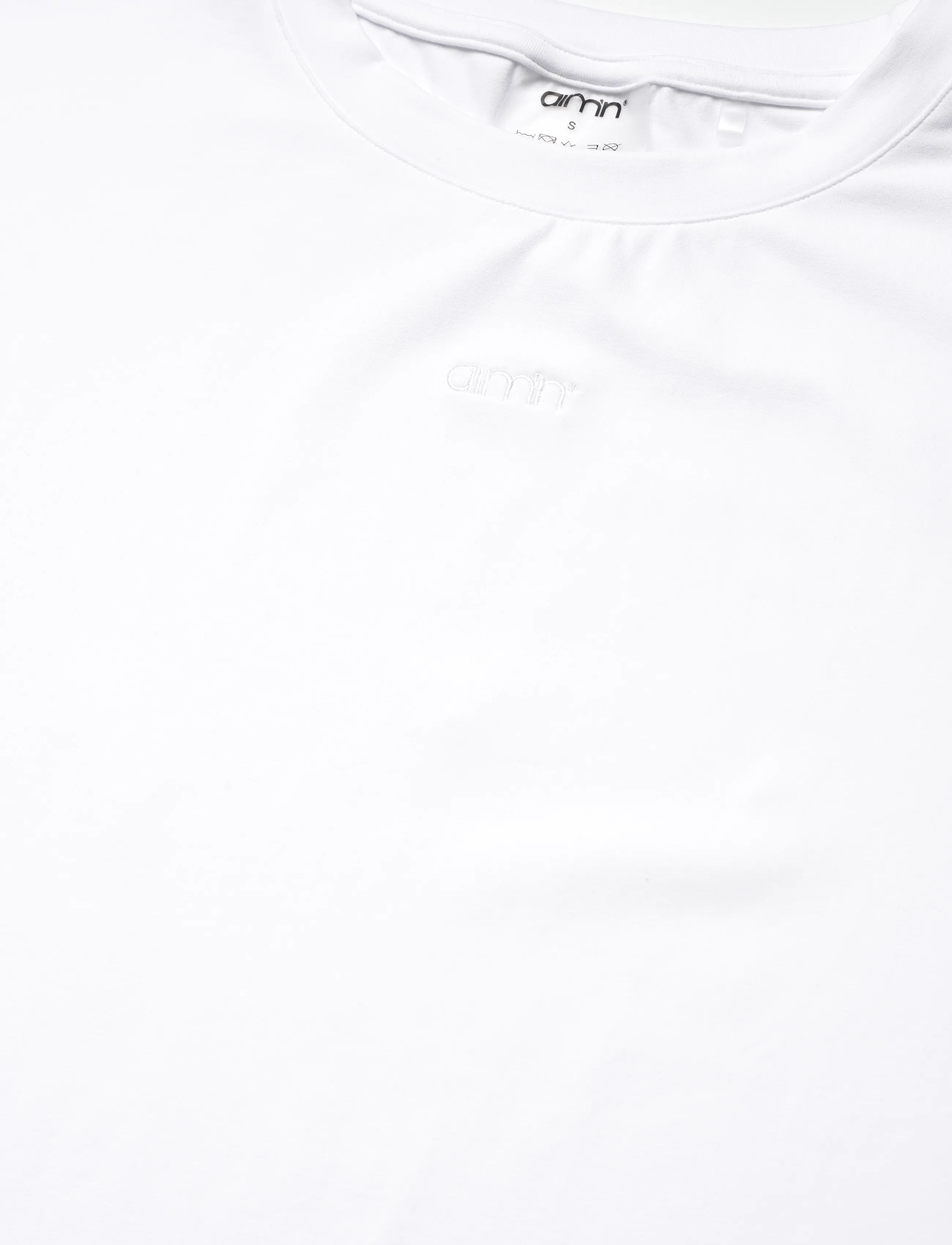 aim´n - Essence Relaxed T-shirt - crop-tops - white - 2