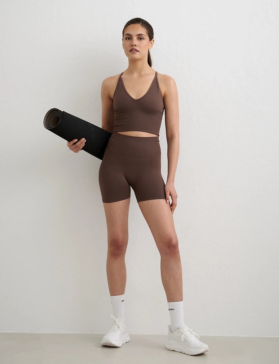 aim´n - Shape Seamless Hotpants - treenitrikoot - macchiato - 0