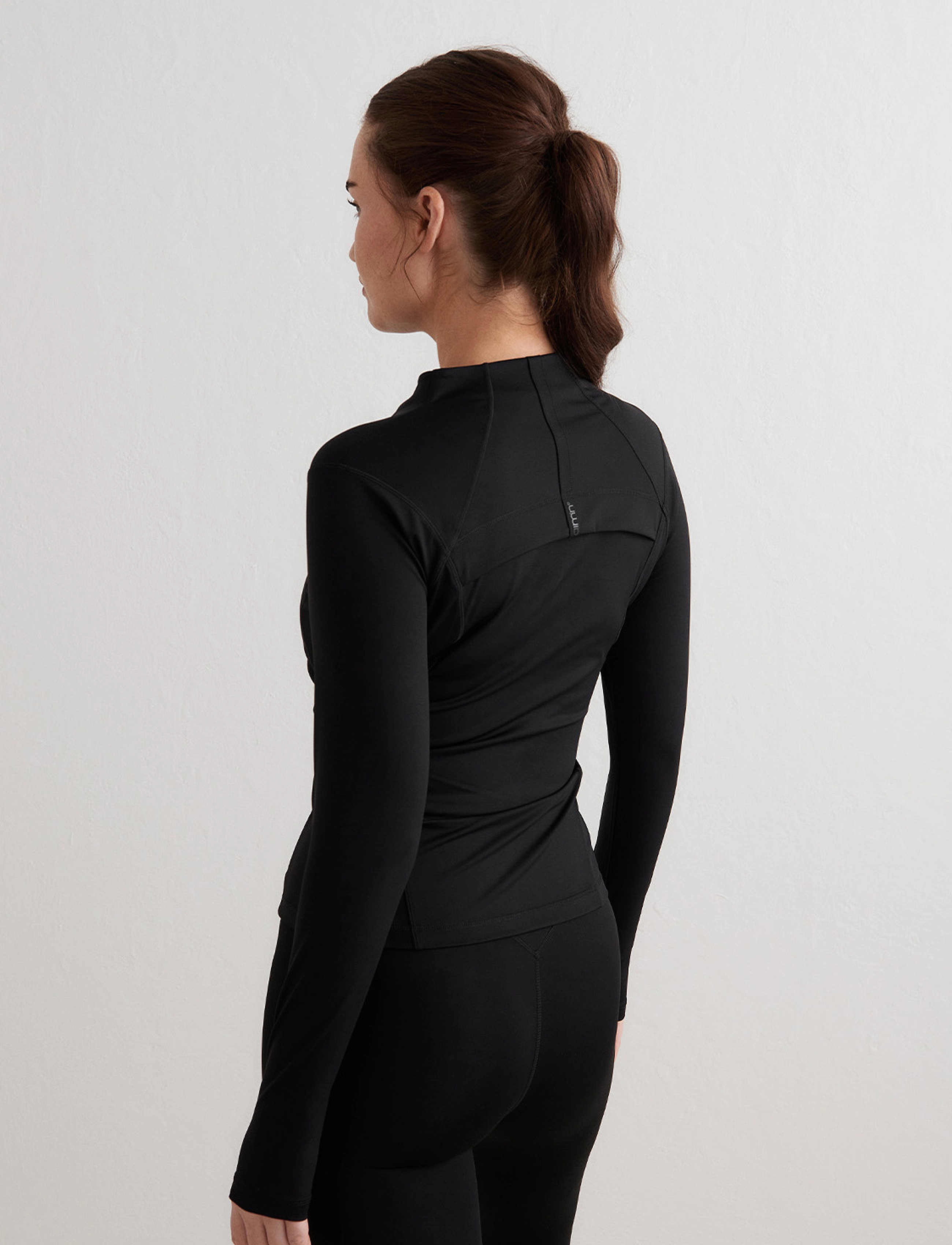 aim´n - Sculpting Zip Jacket - overdele - black - 4