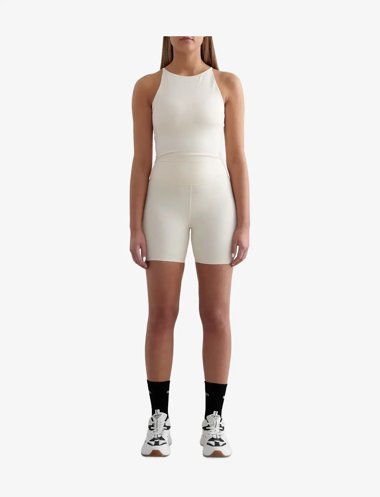 aim´n - Sense Midi Biker Shorts - rattapüksid - almond white - 1