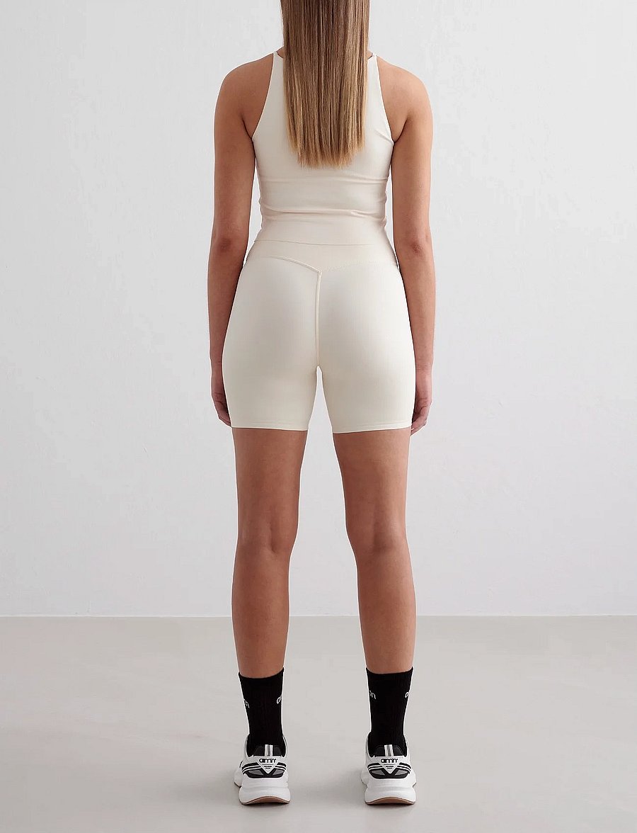 aim´n - Sense Midi Biker Shorts - 1/2 länge - almond white - 5