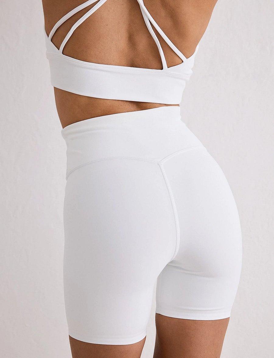aim´n - Sense Midi Biker Shorts - 1/2 länge - white - 3