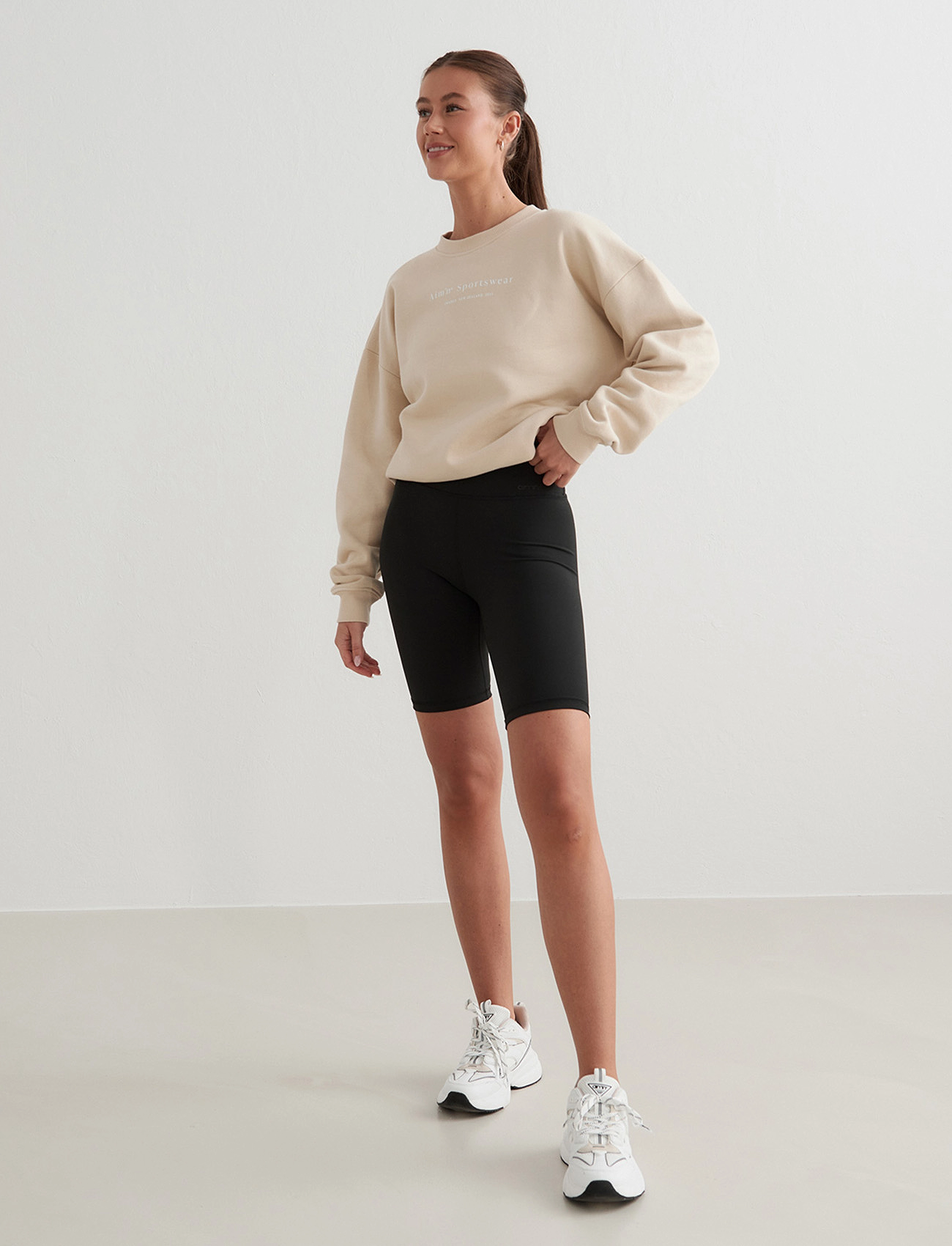 aim ́n Serif Sweatshirt, XL, Beige, Sweatshirts & Hættetrøjer > Sweatshirts, Dame