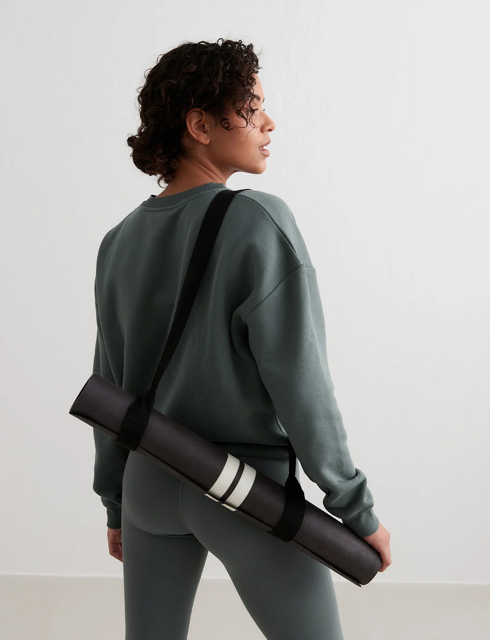 aim´n - Serif Sweatshirt - dressipluusid - sage - 5