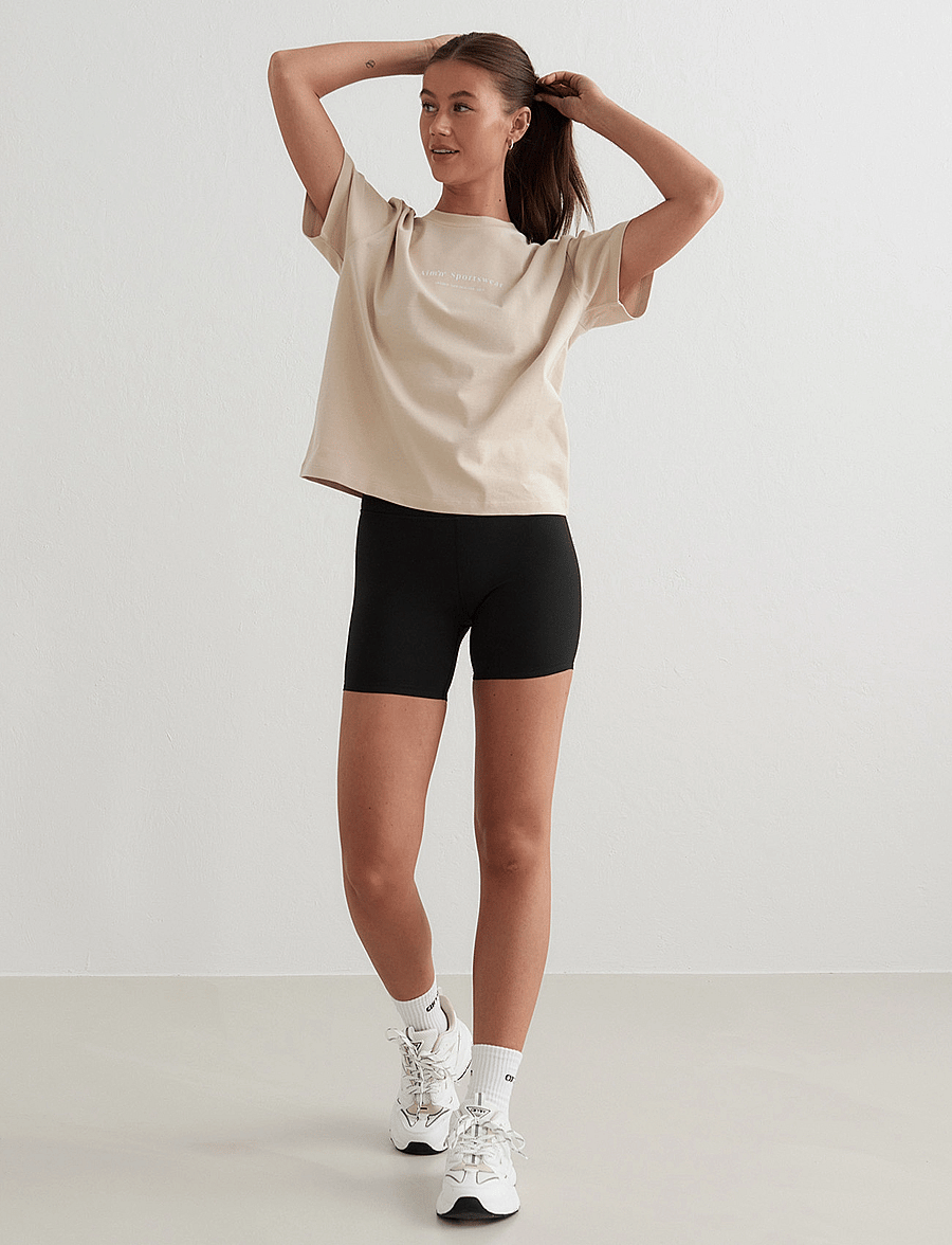 aim´n - Serif Boxy T-Shirt - t-shirts - cafÉ au lait - 0