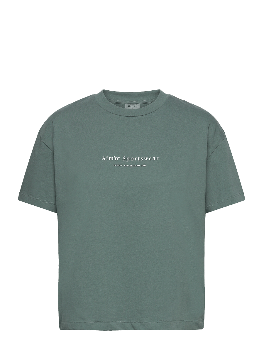 aim´n - Serif Boxy T-Shirt - t-shirts - sage - 1