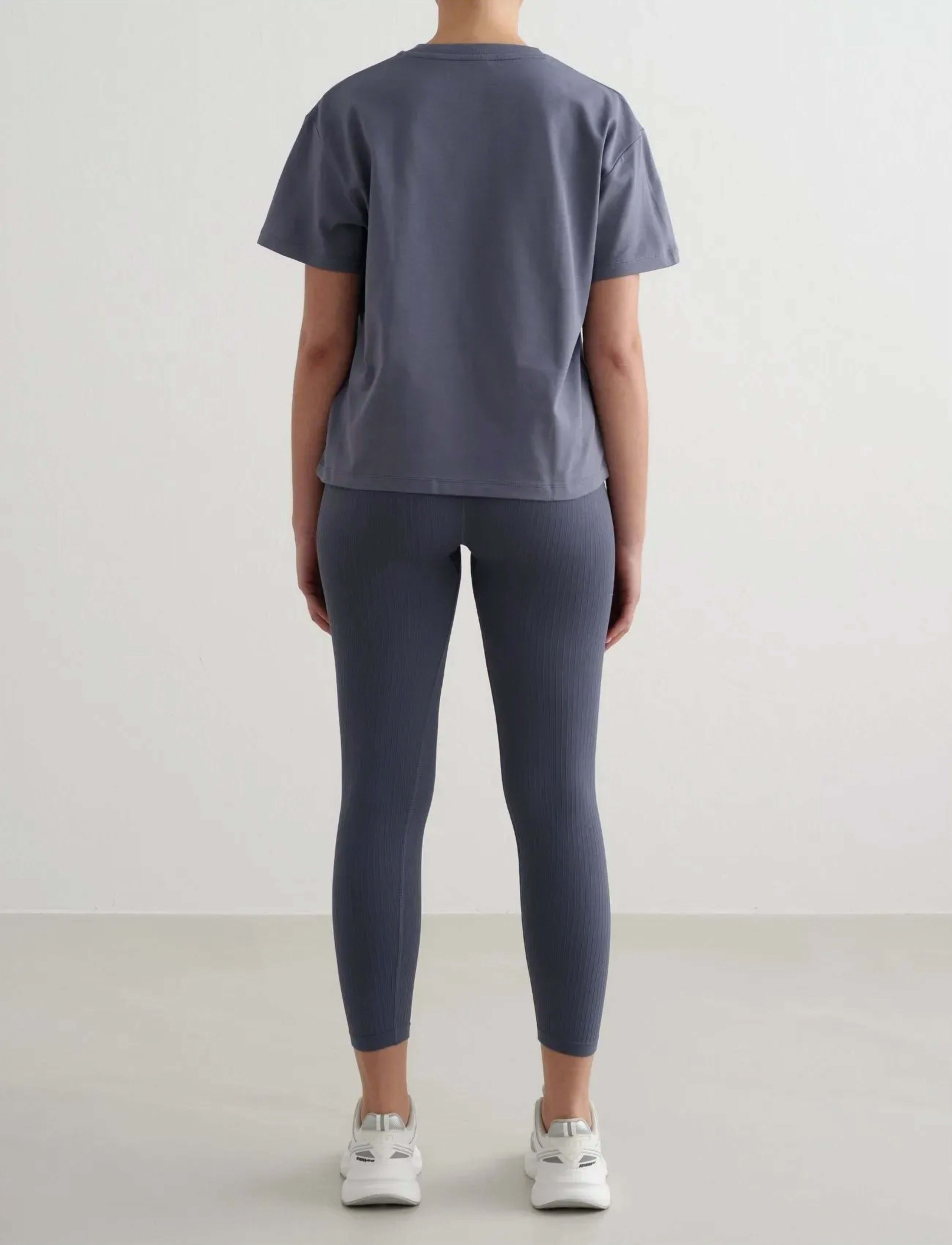aim´n - Serif Boxy T-Shirt - t-shirts - storm blue - 5